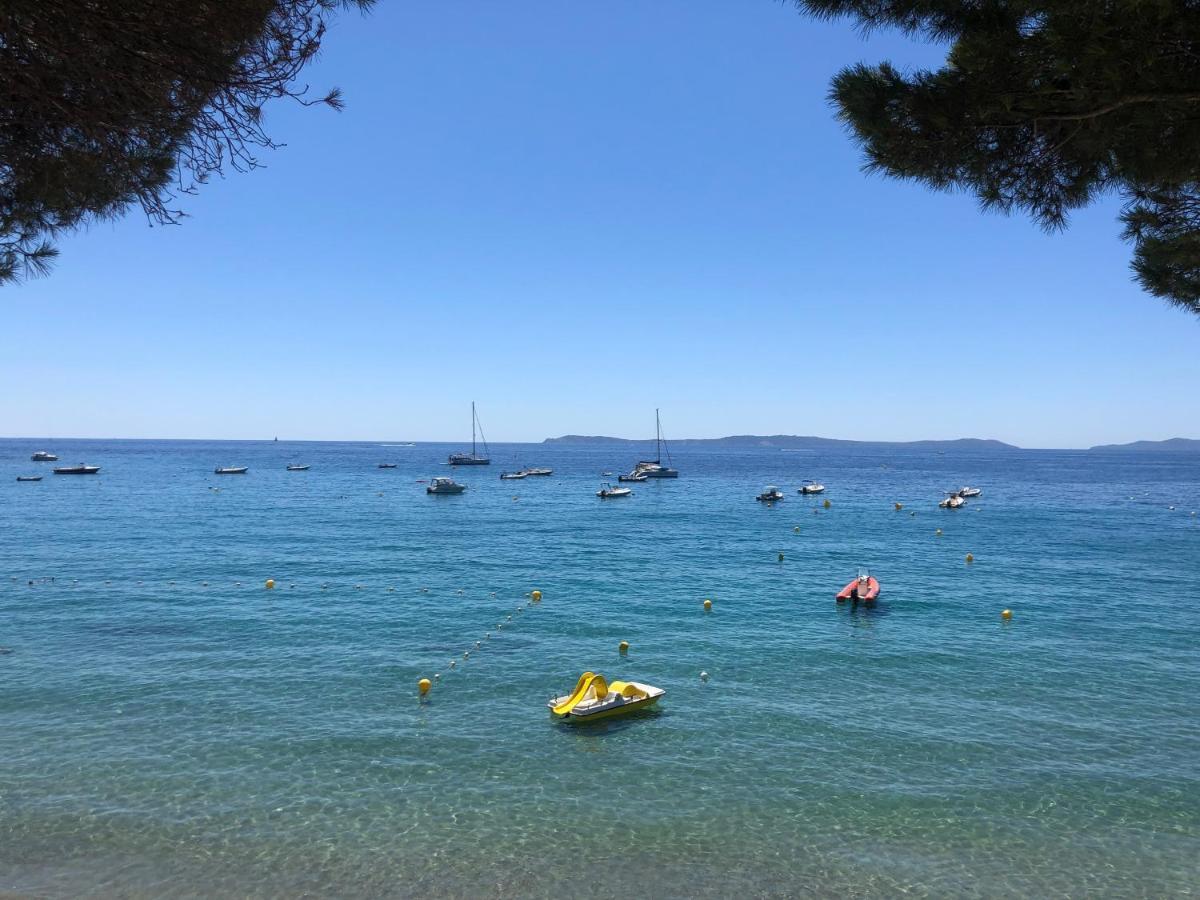 مبيت وإفطار Le Rayol-Canadel-sur-Mer L'Arbousier المظهر الخارجي الصورة